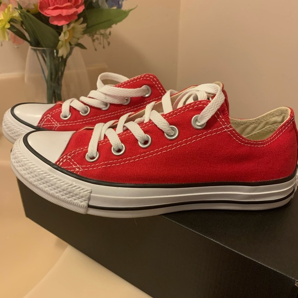 converse red classic
